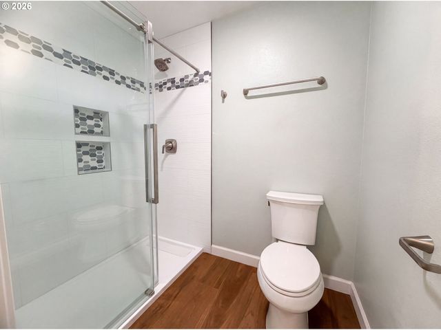 48 EAGLE CREST Dr 5F, Lake Oswego, OR 97035