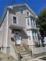 195 Bellevue Avenue, Providence, RI 02907
