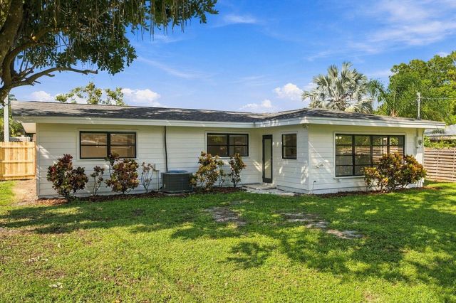 3030 COURTLAND STREET, Sarasota, FL 34237