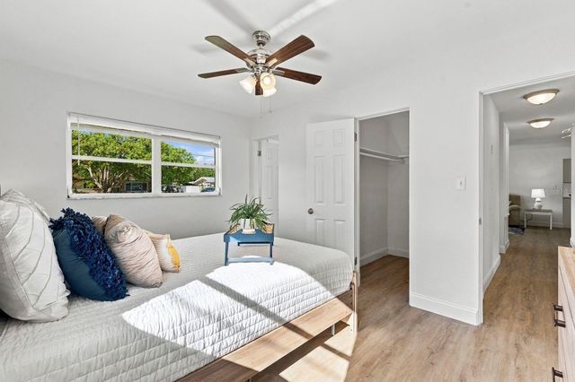 3030 COURTLAND STREET, Sarasota, FL 34237
