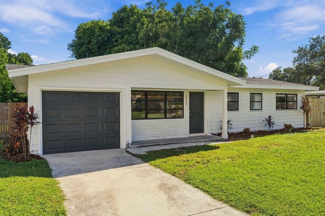 3030 COURTLAND STREET, Sarasota, FL 34237