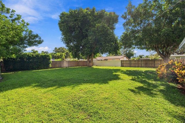 3030 COURTLAND STREET, Sarasota, FL 34237