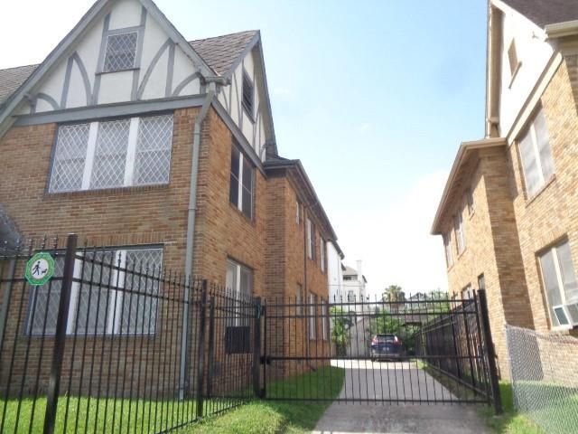 401 W Clay Street 3, Houston, TX 77019