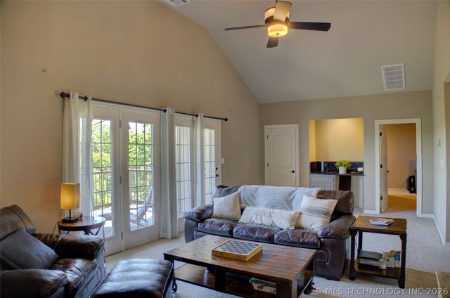 1501 Old North Place, Sand Springs, OK 74063