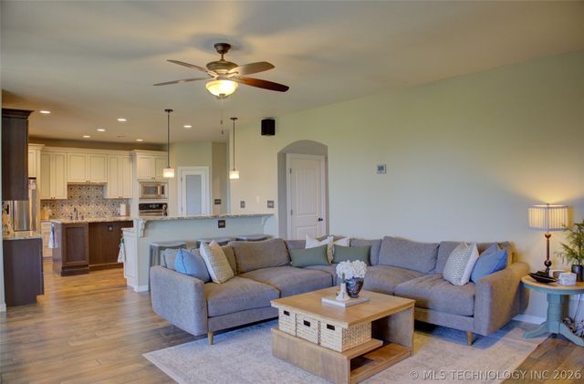1501 Old North Place, Sand Springs, OK 74063