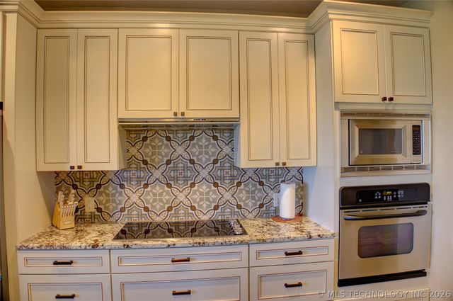 1501 Old North Place, Sand Springs, OK 74063