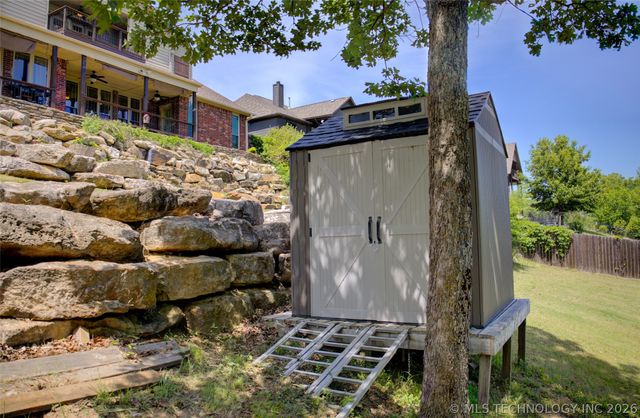 1501 Old North Place, Sand Springs, OK 74063