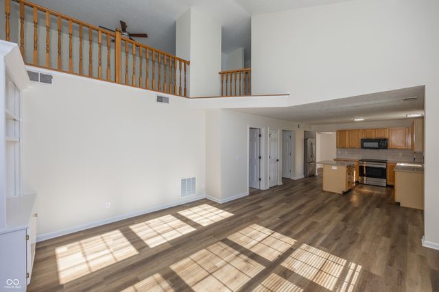 1225 Dale Hollow Drive, Indianapolis, IN 46229