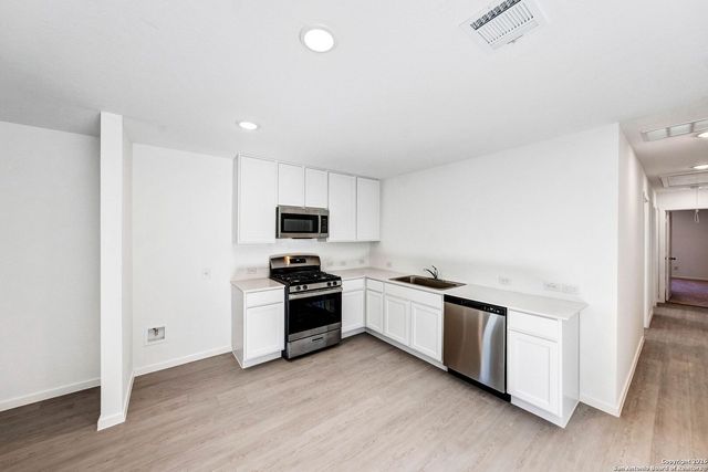 3822 Glade Creek, San Antonio, TX 78245