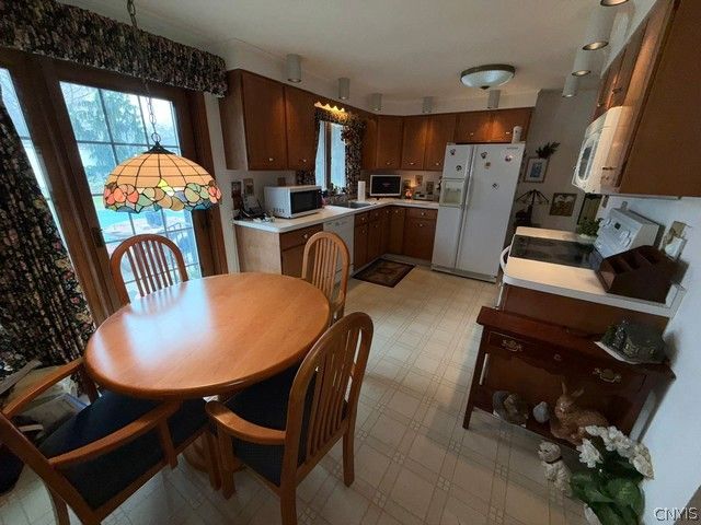 501 Chestnut Street, Clay, NY 13212