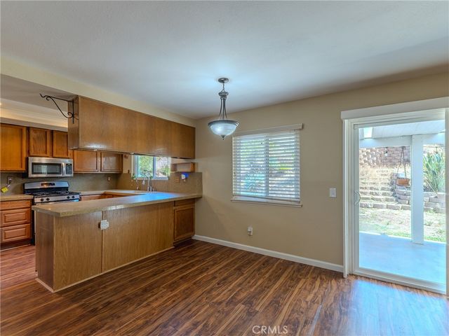 1302 Via Vista, Riverside, CA 92506