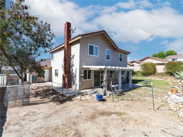 1302 Via Vista, Riverside, CA 92506