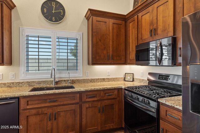 15155 W Robson Circle N, Goodyear, AZ 85395