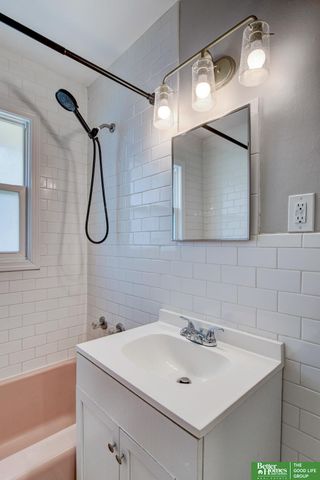 3138 N 54th Street, Omaha, NE 68104