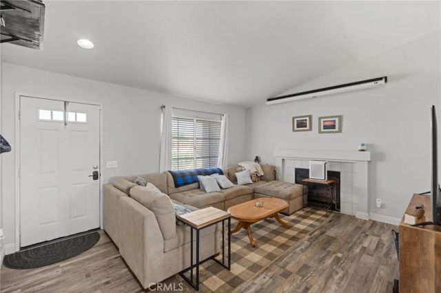 8441 Dove Creek, Hesperia, CA 92344