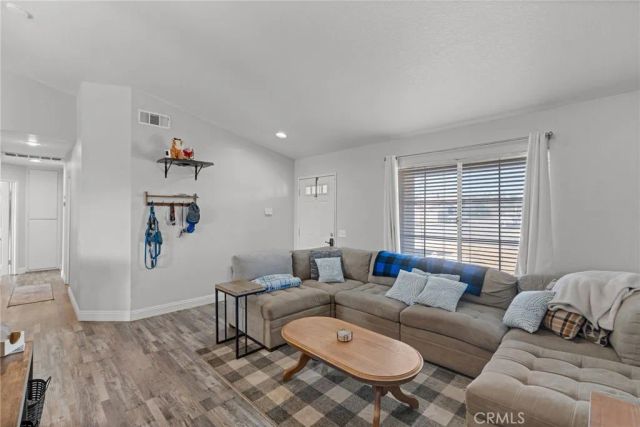 8441 Dove Creek, Hesperia, CA 92344