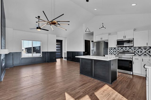 5409 N Saint Paul Ct, Wichita, KS 67204