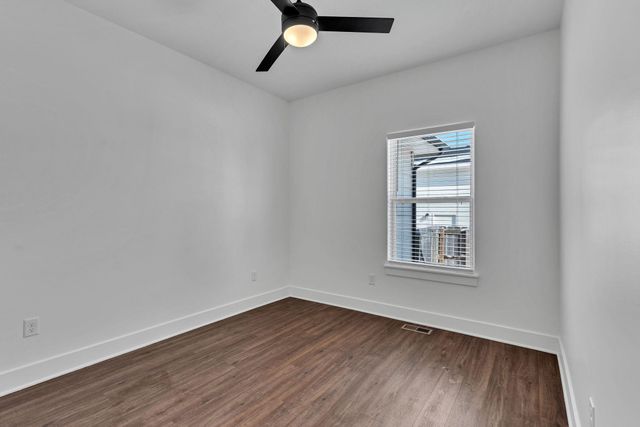 5409 N Saint Paul Ct, Wichita, KS 67204