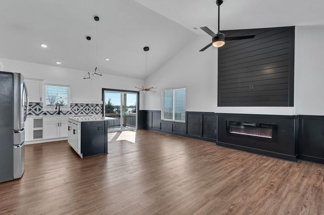 5409 N Saint Paul Ct, Wichita, KS 67204