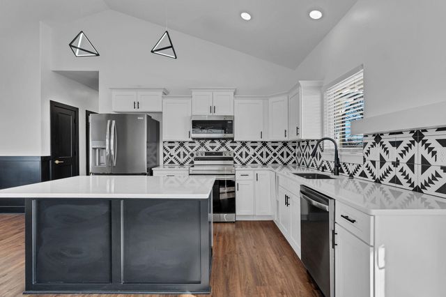 5409 N Saint Paul Ct, Wichita, KS 67204