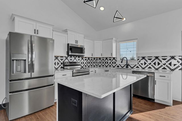 5409 N Saint Paul Ct, Wichita, KS 67204