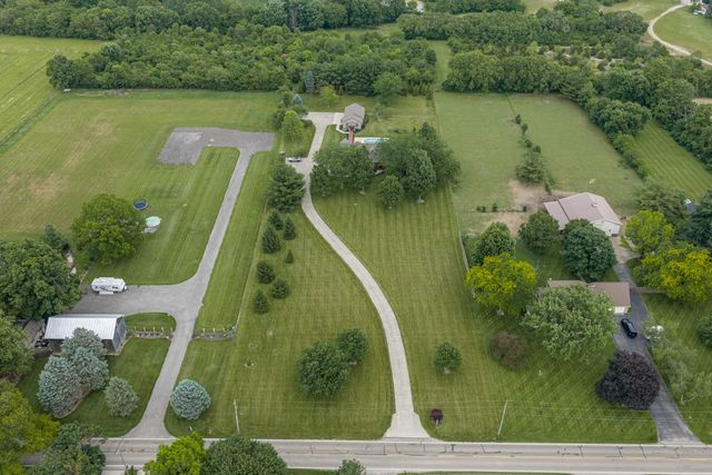 1424 N Lake Road 1424 N Lake Road, New Carlisle, OH 45344