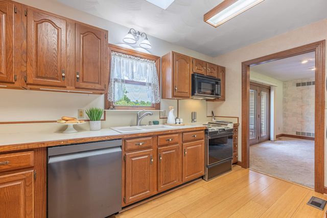 1424 N Lake Road 1424 N Lake Road, New Carlisle, OH 45344