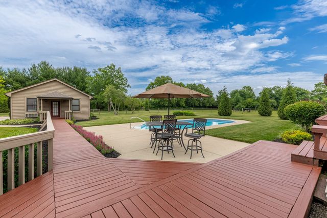 1424 N Lake Road 1424 N Lake Road, New Carlisle, OH 45344