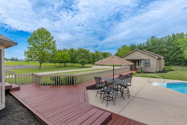 1424 N Lake Road 1424 N Lake Road, New Carlisle, OH 45344