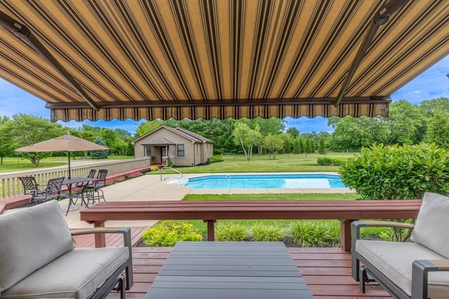 1424 N Lake Road 1424 N Lake Road, New Carlisle, OH 45344