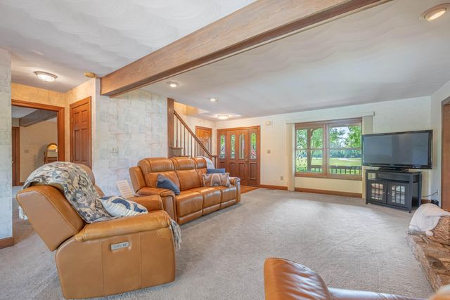 1424 N Lake Road 1424 N Lake Road, New Carlisle, OH 45344