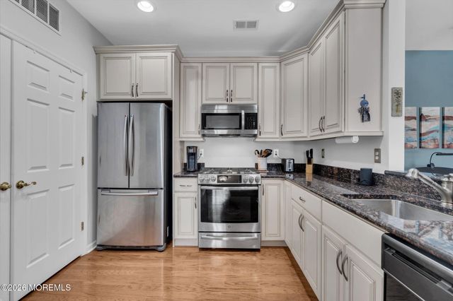 515 Sophee Lane 1000, Lakewood, NJ 08701