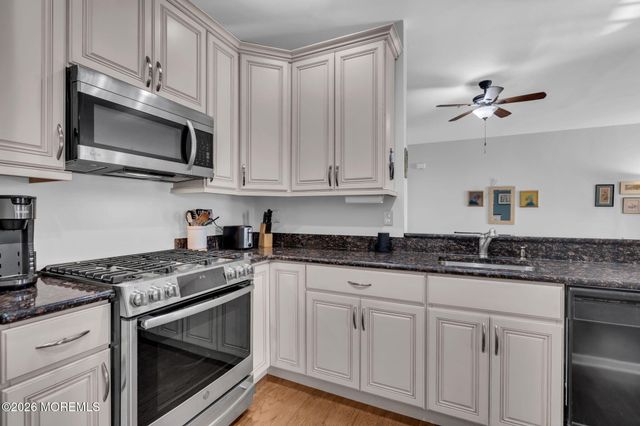 515 Sophee Lane 1000, Lakewood, NJ 08701