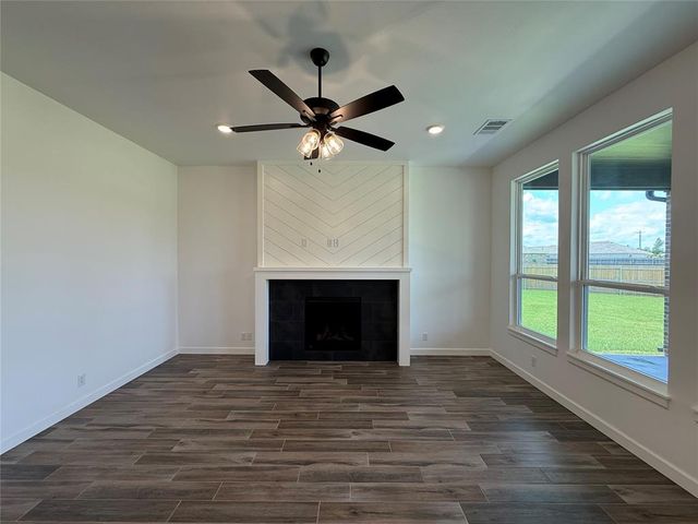 8940 E 161st Place, Bixby, OK 74008