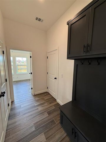 8940 E 161st Place, Bixby, OK 74008