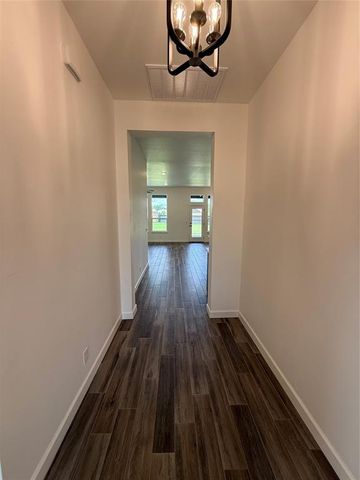 8940 E 161st Place, Bixby, OK 74008