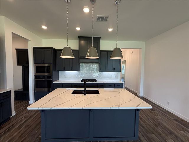 8940 E 161st Place, Bixby, OK 74008