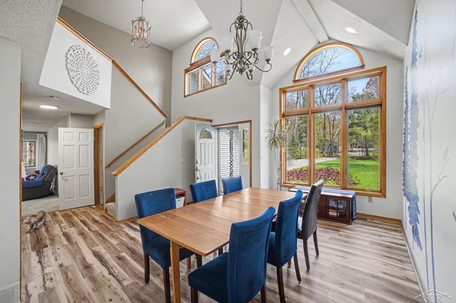 5089 N Fox Road, Sanford, MI 48657