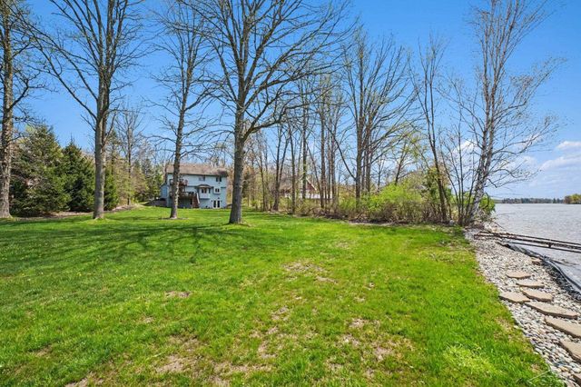 5089 N Fox Road, Sanford, MI 48657