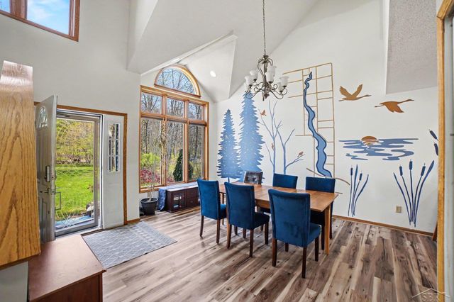 5089 N Fox Road, Sanford, MI 48657