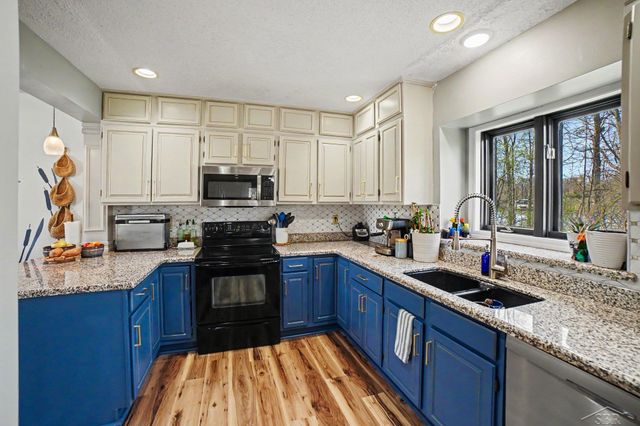 5089 N Fox Road, Sanford, MI 48657