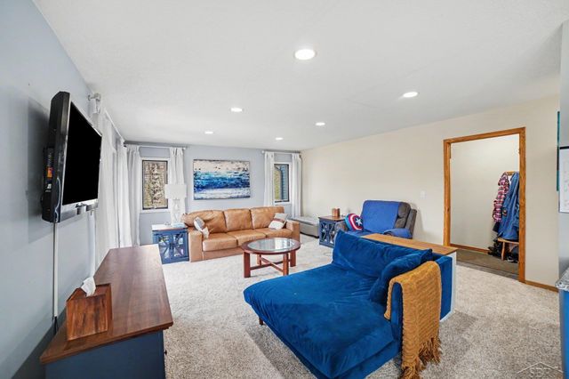 5089 N Fox Road, Sanford, MI 48657