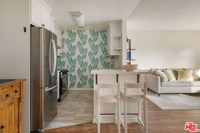 1935 Alpha Road 323, Glendale, CA 91208