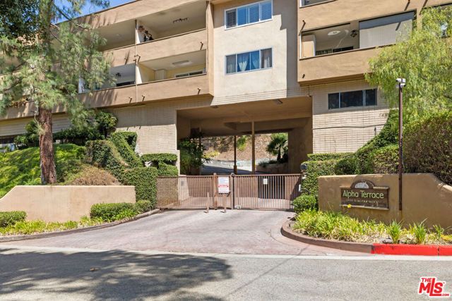 1935 Alpha Road 323, Glendale, CA 91208