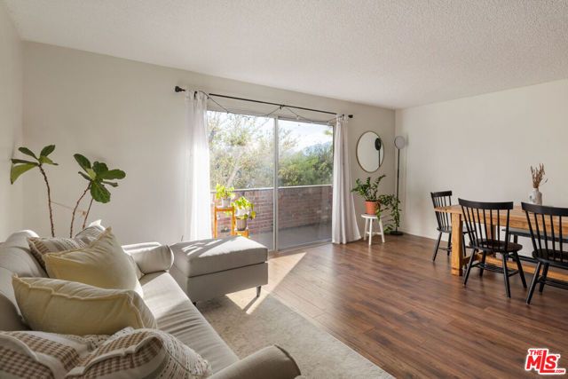 1935 Alpha Road 323, Glendale, CA 91208