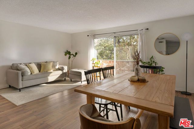 1935 Alpha Road 323, Glendale, CA 91208