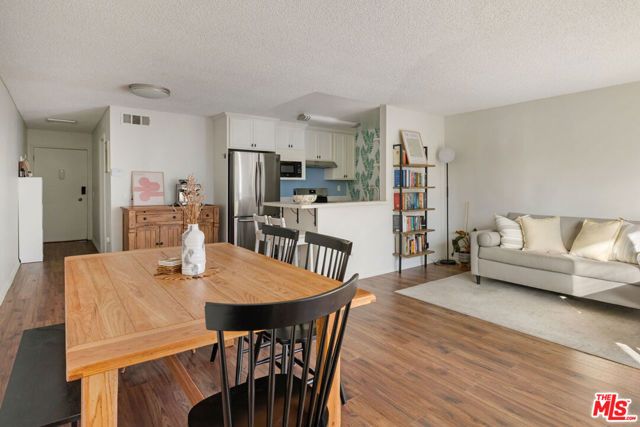 1935 Alpha Road 323, Glendale, CA 91208