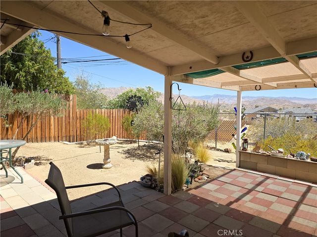 23911 Tahquitz, Apple Valley, CA 92307