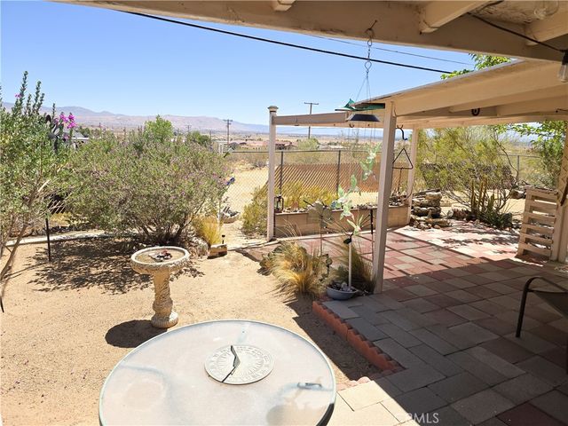 23911 Tahquitz, Apple Valley, CA 92307