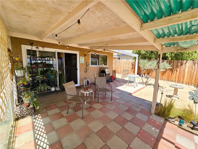 23911 Tahquitz, Apple Valley, CA 92307